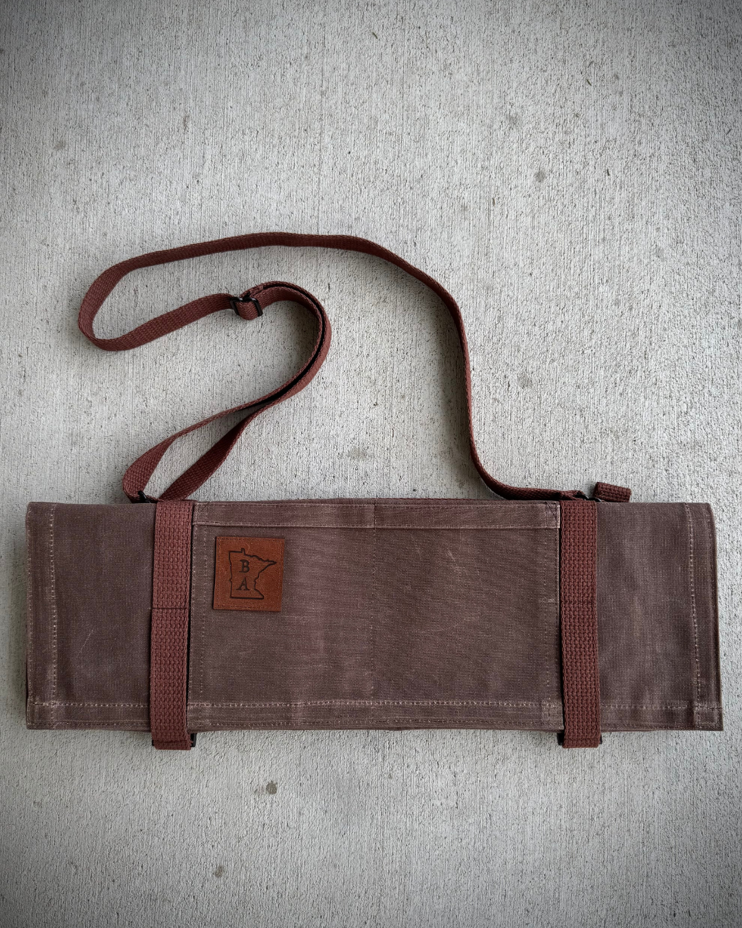 Main Squeeze - Dark Oak - Knife Roll
