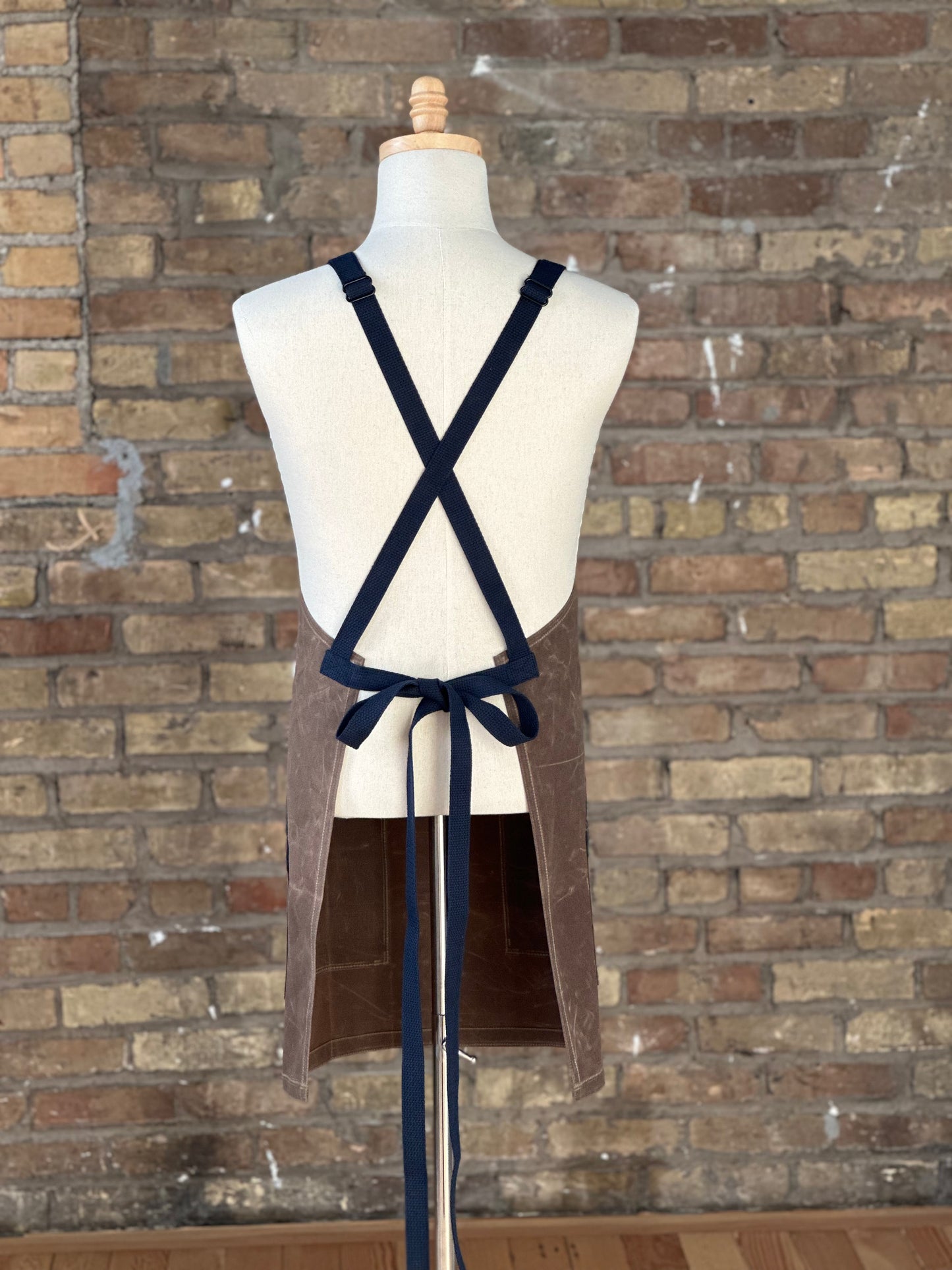 BA Waxed Canvas-Dark Oak