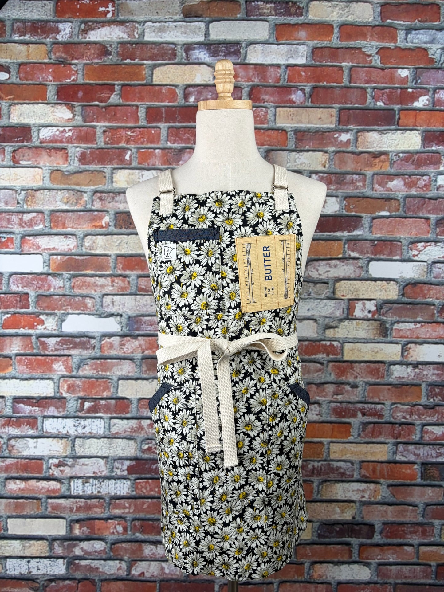 Butter Daisy! ONLY ONE AVAILABLE